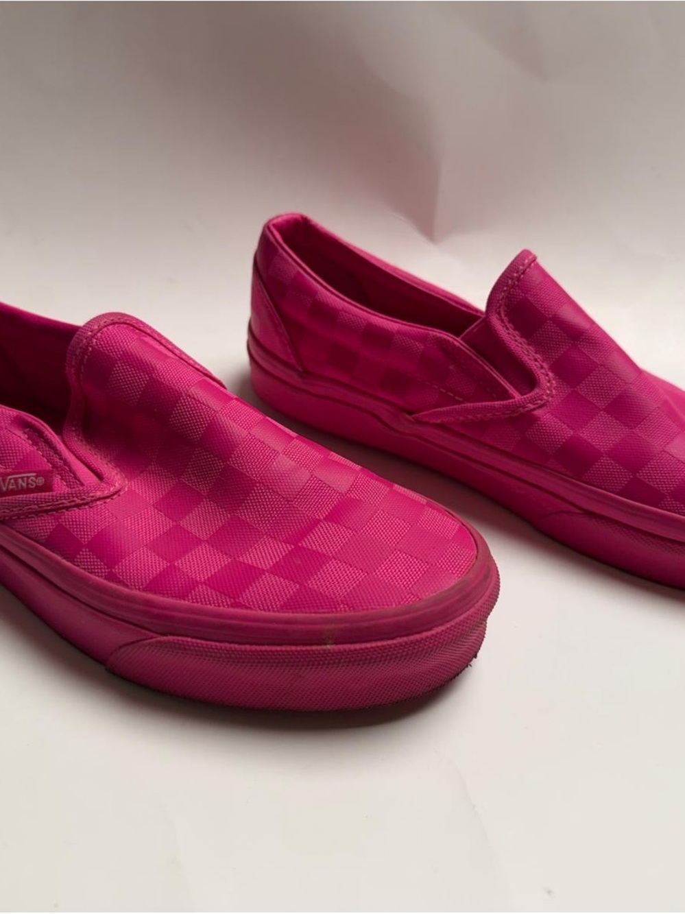 Vans Kids Slip-On Checkerboard Sneakers in Hot Pink - Picture 3 of 7